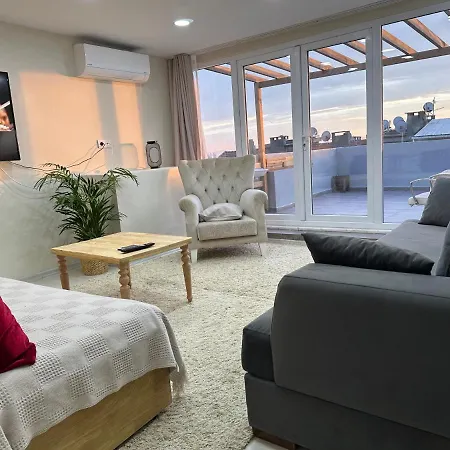 Fatih Merkezi Lokasyon Guzel Teras Manzarasi Appartement