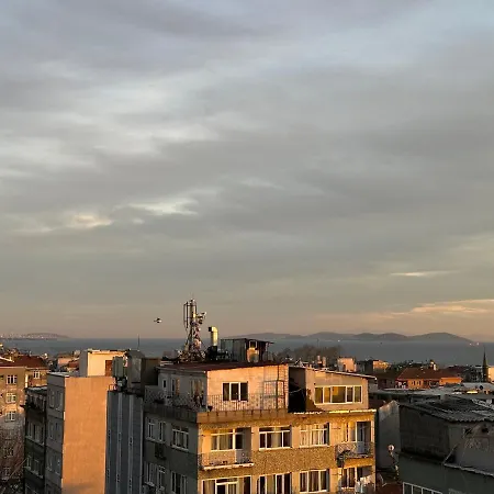 Fatih Merkezi Lokasyon Guezel Teras Manzarasi דירה איסטמבול