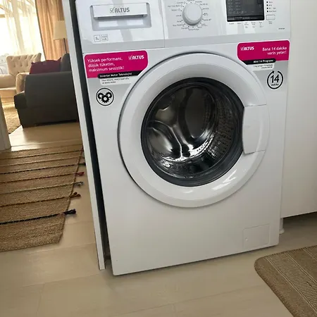 Fatih Merkezi Lokasyon Guezel Teras Manzarasi * איסטמבול