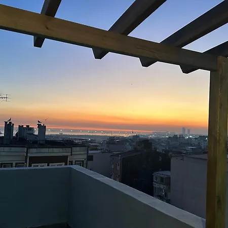 Fatih Merkezi Lokasyon Guzel Teras Manzarasi * Istambul
